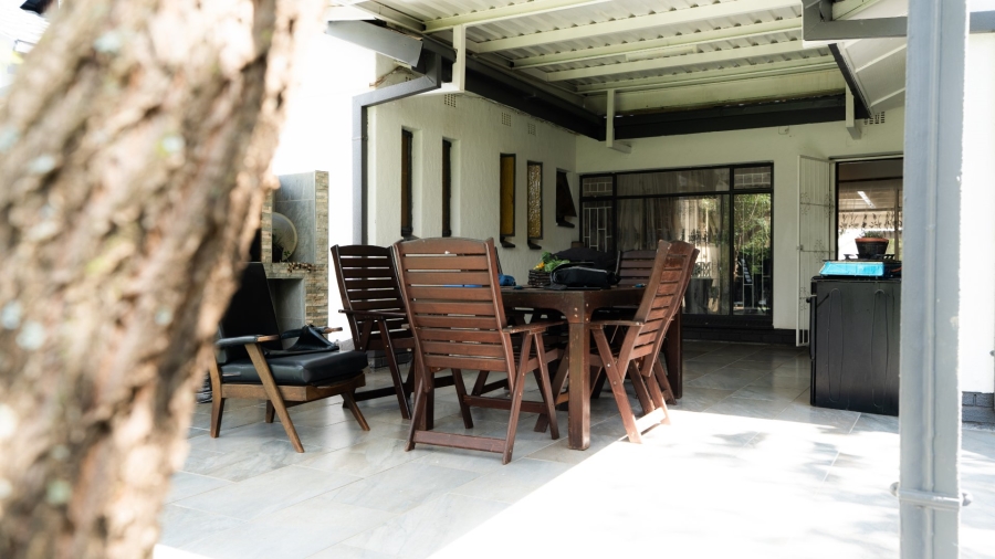  Bedroom Property for Sale in Flamwood North West